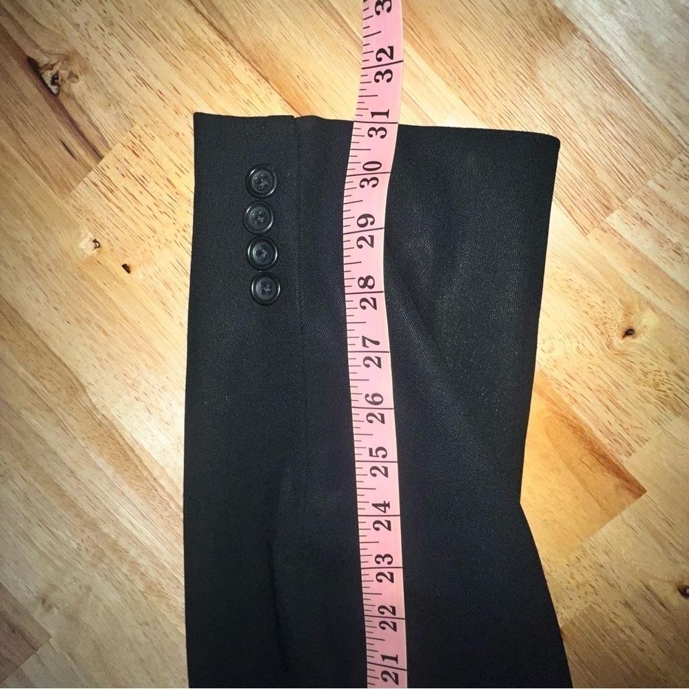 Banana Republic Black Blazer 46R - Sleek & Professional Look - Picture 5 of 8